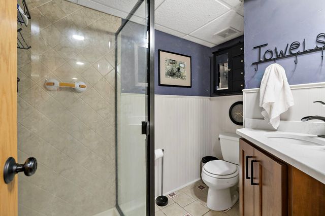 1020 W 107th Street, Bloomington, MN 55431