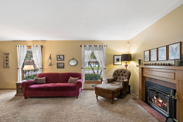 1020 W 107th Street, Bloomington, MN 55431