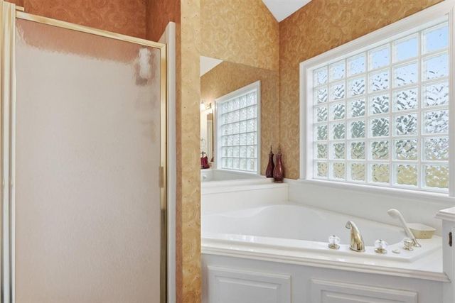 6159 Oak Leaf Lane, Lake Charles, LA 70605