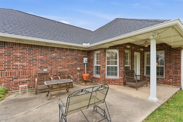 6159 Oak Leaf Lane, Lake Charles, LA 70605