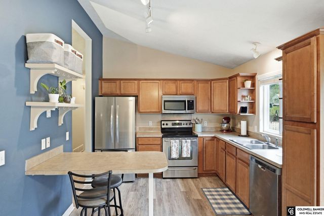 7354 Potter Street, Omaha, NE 68122