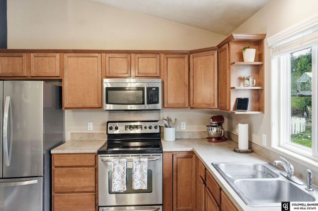 7354 Potter Street, Omaha, NE 68122