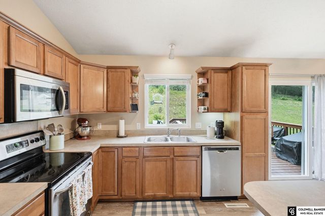 7354 Potter Street, Omaha, NE 68122