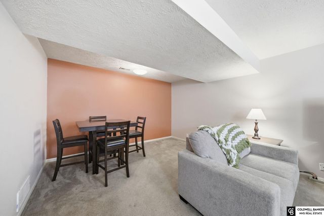 7354 Potter Street, Omaha, NE 68122