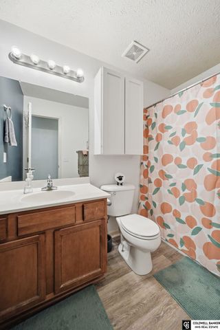 7354 Potter Street, Omaha, NE 68122