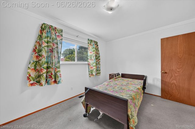13321 Perry Circle, Warren, MI 48088