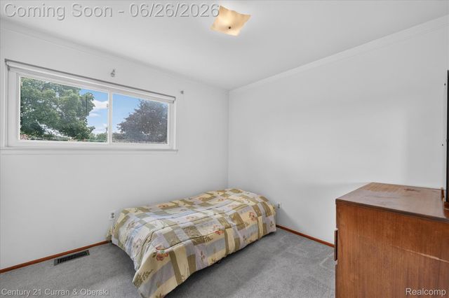 13321 Perry Circle, Warren, MI 48088
