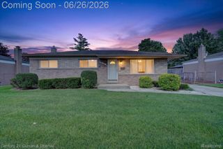 13321 Perry Circle, Warren, MI 48088