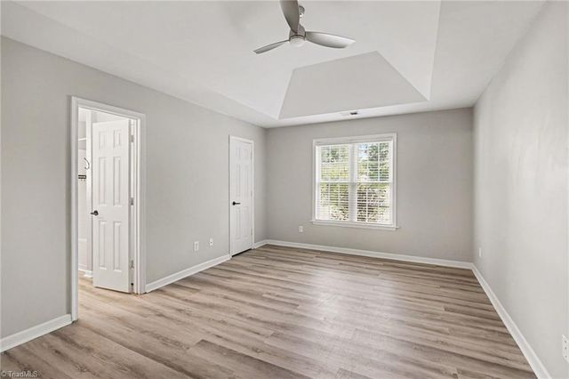 189 Picardy Court, Kernersville, NC 27284
