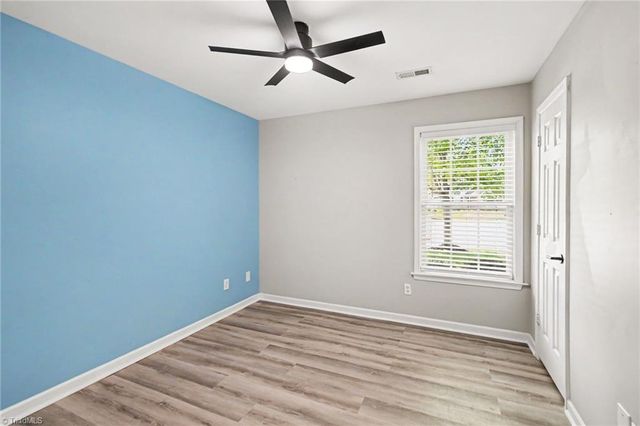 189 Picardy Court, Kernersville, NC 27284