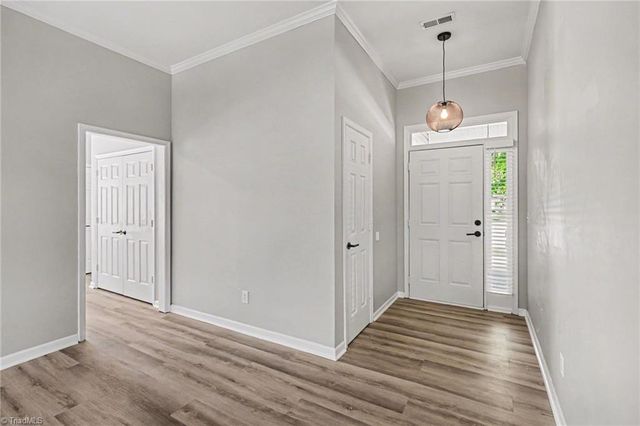 189 Picardy Court, Kernersville, NC 27284