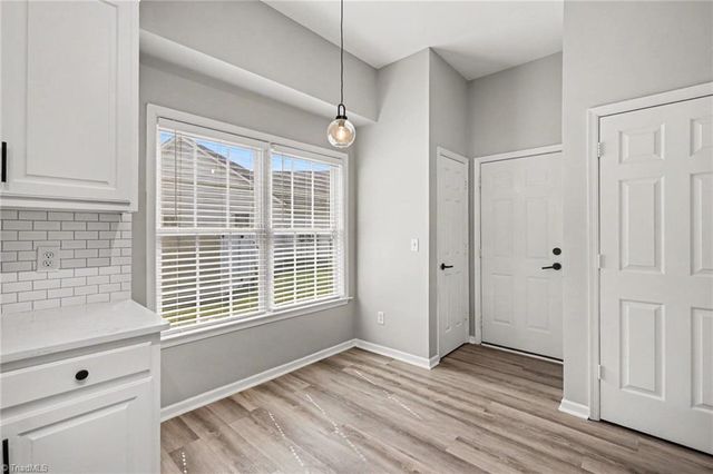 189 Picardy Court, Kernersville, NC 27284