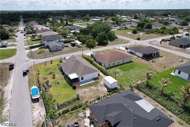 605 Norman AVE, Lehigh Acres, FL 33971