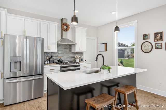 3131 Timberpine Avenue, Park Twp, MI 49424