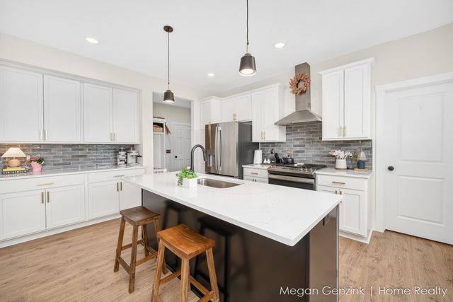 3131 Timberpine Avenue, Park Twp, MI 49424