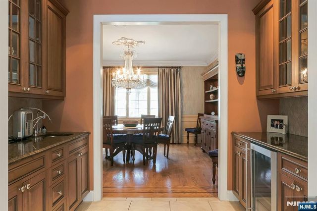 103 Ivy Lane, River Vale, NJ 07675