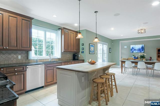103 Ivy Lane, River Vale, NJ 07675