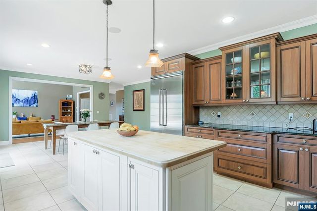 103 Ivy Lane, River Vale, NJ 07675