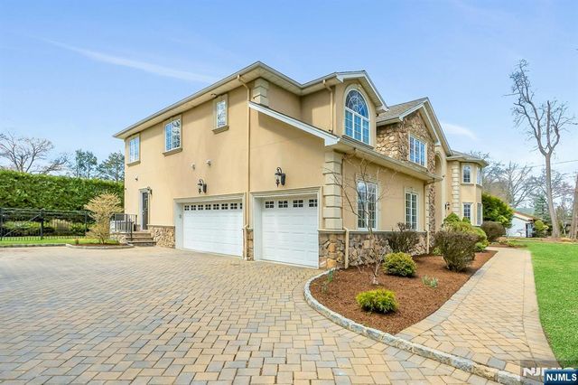 103 Ivy Lane, River Vale, NJ 07675