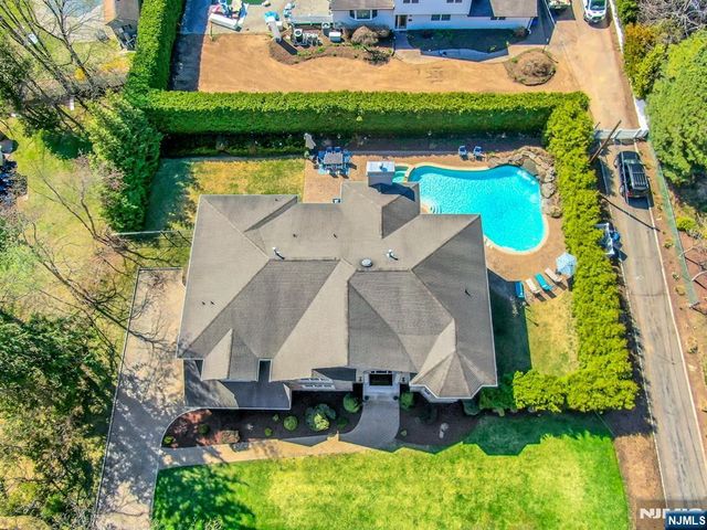 103 Ivy Lane, River Vale, NJ 07675