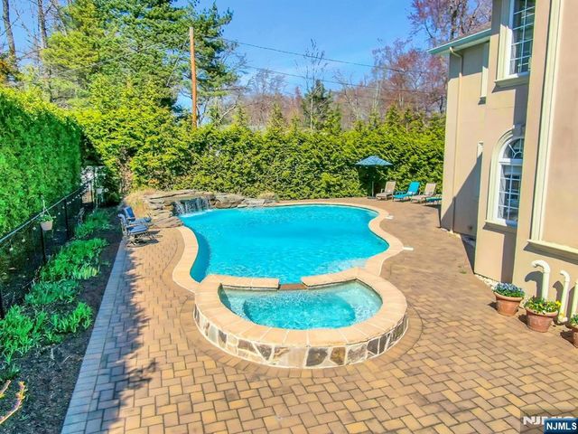 103 Ivy Lane, River Vale, NJ 07675