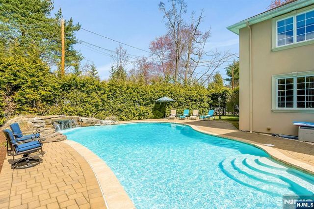103 Ivy Lane, River Vale, NJ 07675