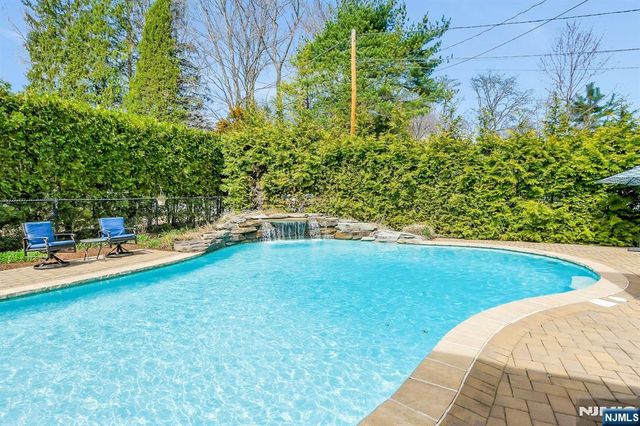 103 Ivy Lane, River Vale, NJ 07675