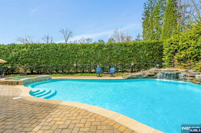 103 Ivy Lane, River Vale, NJ 07675