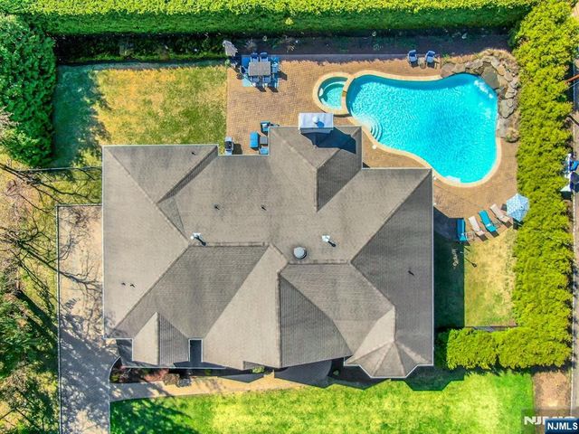 103 Ivy Lane, River Vale, NJ 07675