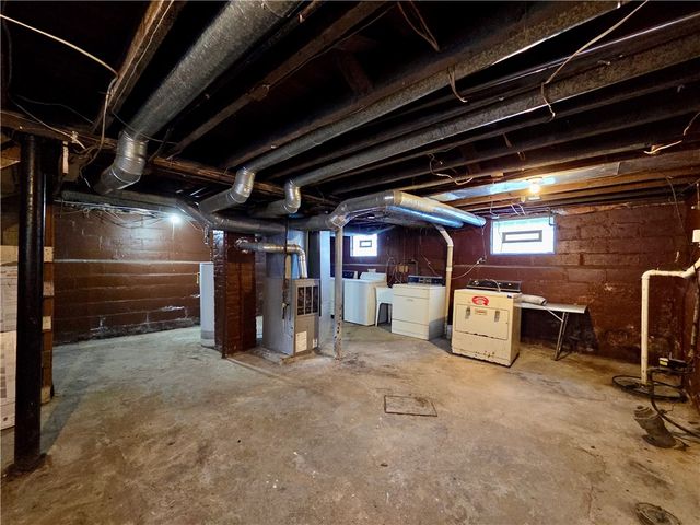 127 Devonshire Court, Rochester, NY 14619