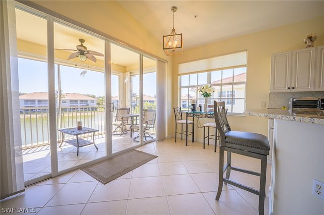 3049 Driftwood WAY 3808, Naples, FL 34109