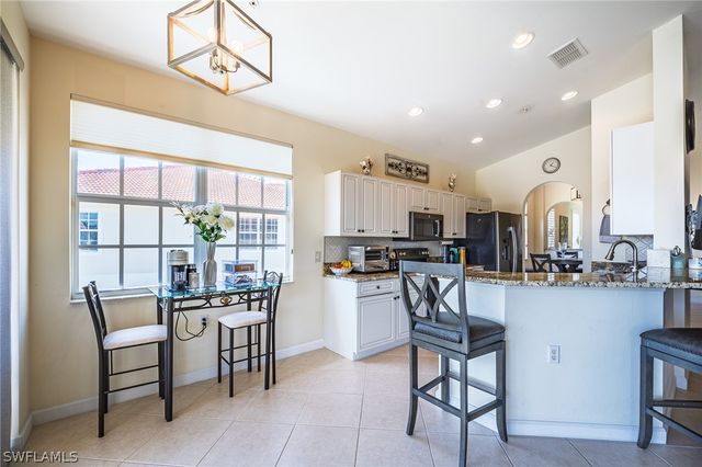 3049 Driftwood WAY 3808, Naples, FL 34109