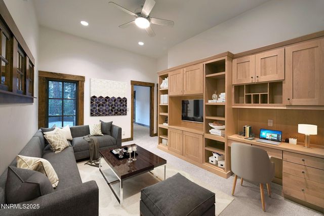 16555 Evergreen Hills Drive, Reno, NV 89511