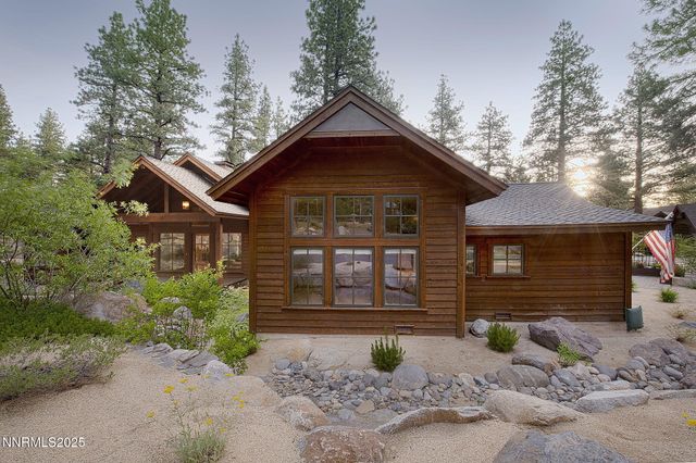 16555 Evergreen Hills Drive, Reno, NV 89511