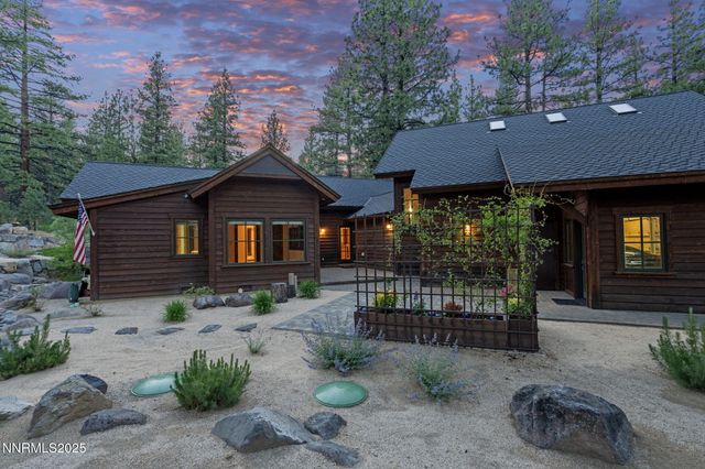 16555 Evergreen Hills Drive, Reno, NV 89511