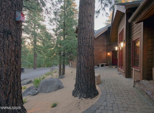 16555 Evergreen Hills Drive, Reno, NV 89511