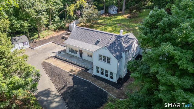 49 Old Middle Road, Brookfield, CT 06804