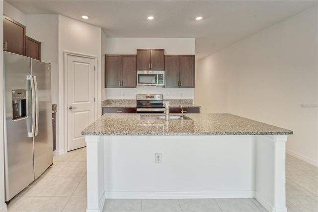5514 BLUE AZURE DRIVE, Wimauma, FL 33598