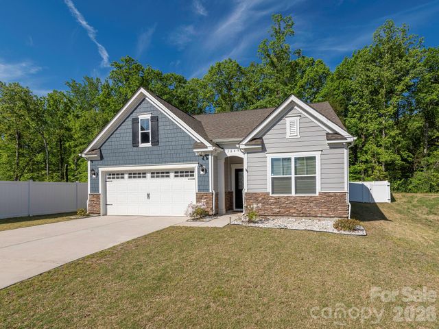 3649 Azalea Ridge Drive, Mount Holly, NC 28120