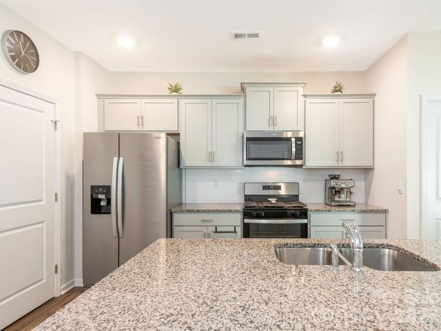 3649 Azalea Ridge Drive, Mount Holly, NC 28120