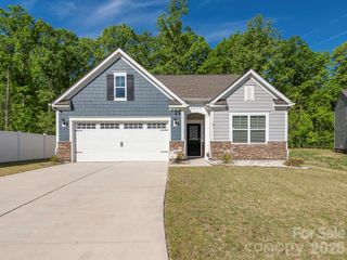 3649 Azalea Ridge Drive, Mount Holly, NC 28120