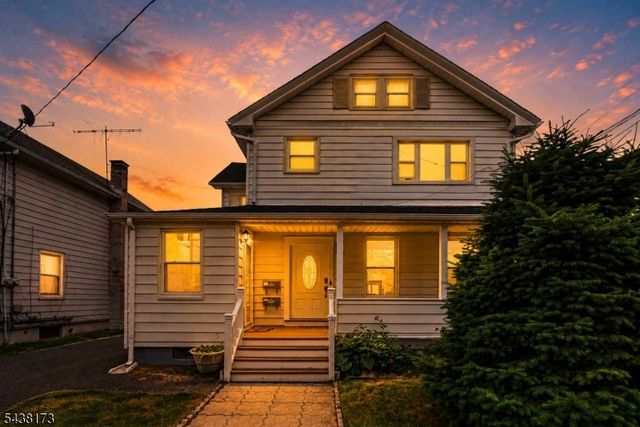 5 3Rd St, Raritan Boro, NJ 08869