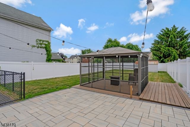 5 3Rd St, Raritan Boro, NJ 08869