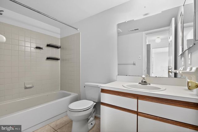 2701 CANYON CT, Mays Landing, NJ 08330