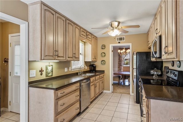 2739 Forest, Northport, AL 35476