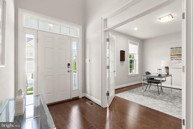 6158 FLUTIE LN, Clarksville, MD 21029
