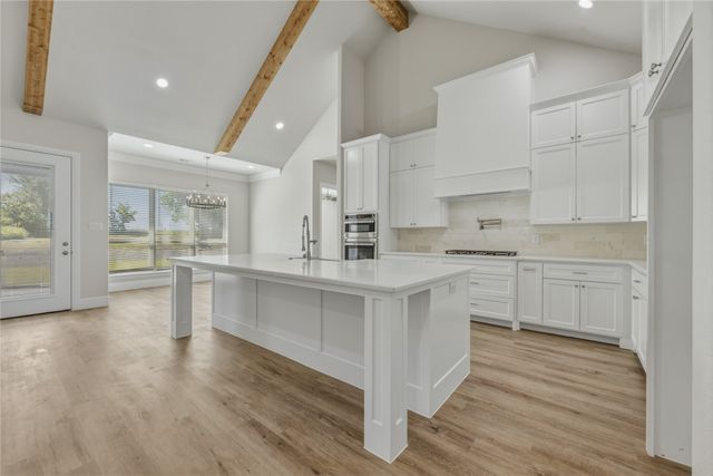 8400 Stallion Drive, Godley, TX 76044