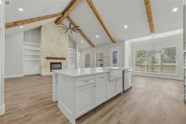 8400 Stallion Drive, Godley, TX 76044