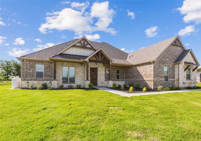8400 Stallion Drive, Godley, TX 76044