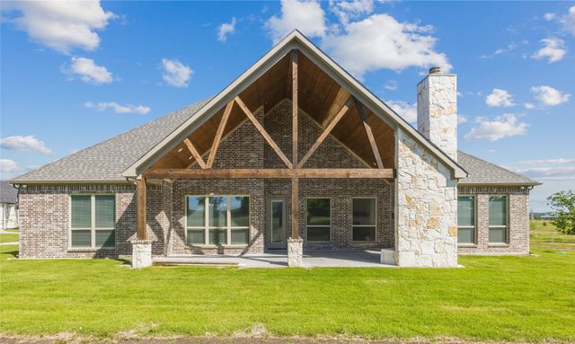 8400 Stallion Drive, Godley, TX 76044